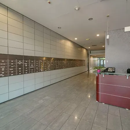 Flora Cozy By Chors דירה *