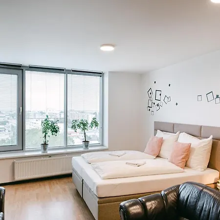 Flora Cozy By Chors Pozsony